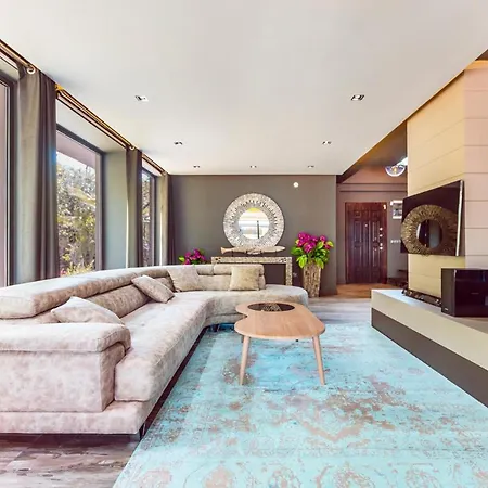 Sleeps 6 Pool Air Con Wifi Vila *
