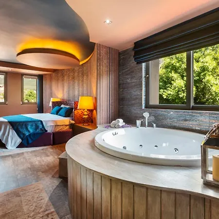 Sleeps 6 Pool Air Con Wifi Vila *
