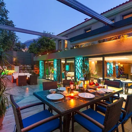 Sleeps 6 Pool Air Con Wifi Ovacık